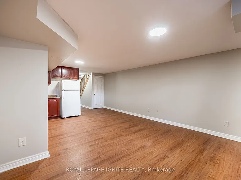 176 Wright Ave #BASEMENT — Photo 13