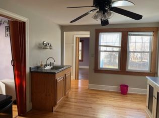 30 High St, Whitinsville, MA 01588