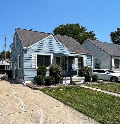 1st image of 20201 Avalon St