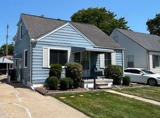 20201 Avalon St, Saint Clair Shores, MI 48080