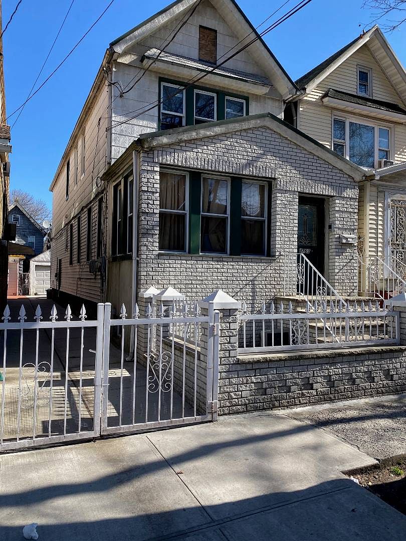 8763 129th St, Richmond Hill, NY 11418 | Zillow