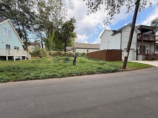 2nd image of 373 Delevan St SW