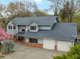 113 Walnut Dr, Rogue River, OR