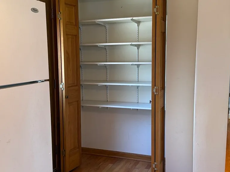 125 Maple Ct #1 — Photo 4