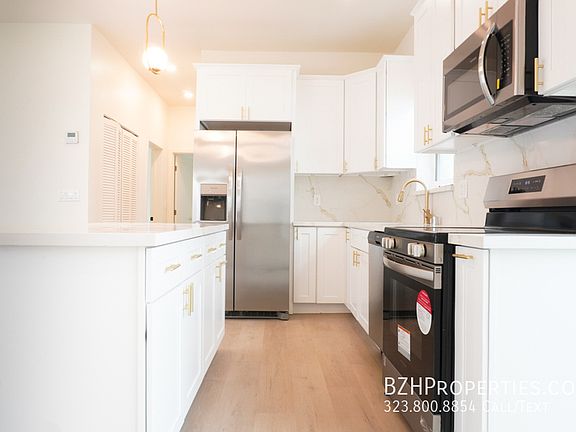 5th image of 1515 S Hayworth Ave #6
