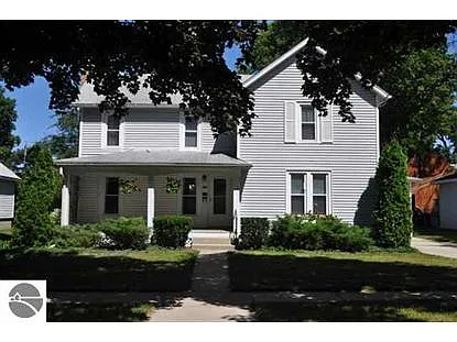 319 S Arnold St photo 1