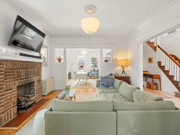 25 75th Street image 6 of 37