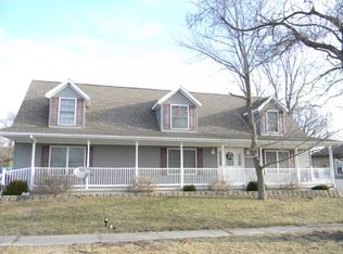 415 E Hamilton St, Odell, IL 60460