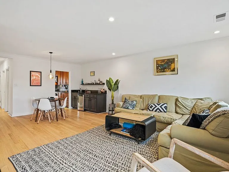 1654 Beekman Pl NW #A — Photo 12