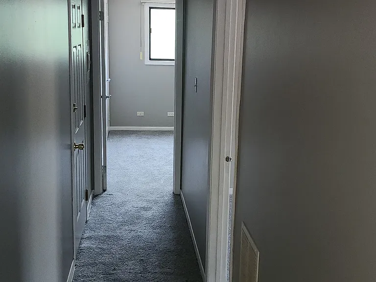 2608 E Goodrich Ave #4 — Photo 3