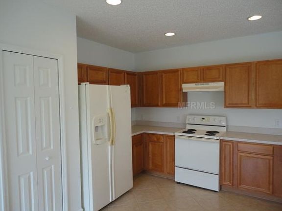 4th image of 431 Bloomfield Dr
