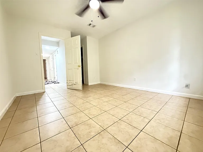 12335 W Village Dr #A — Photo 17