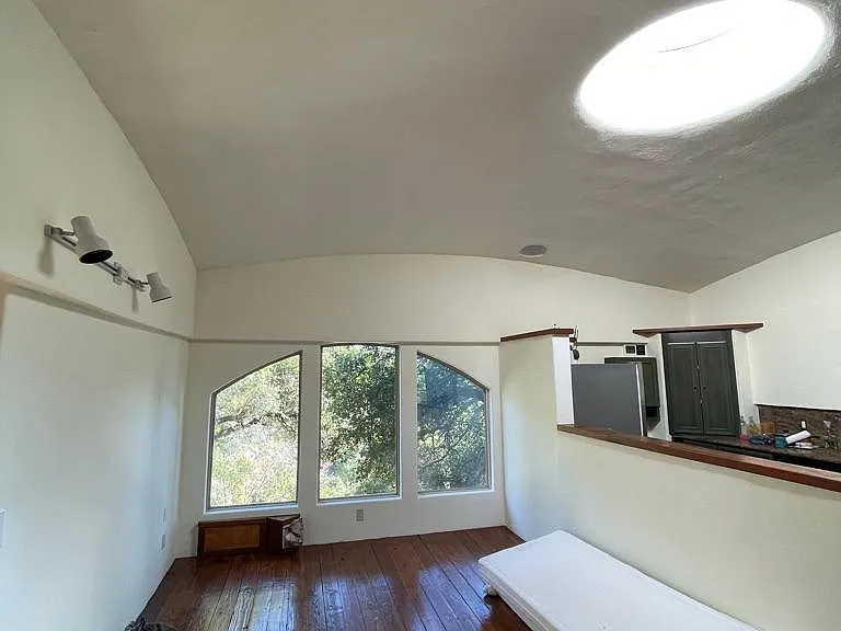W Mountain Dr — Photo 26