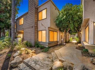 18316 Hatteras St APT 20, Tarzana, CA 91356