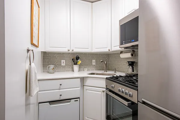 Sold by Douglas Elliman | media 4