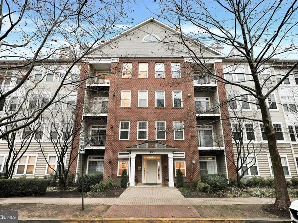 500 King Farm Blvd APT 208, Rockville, MD 20850