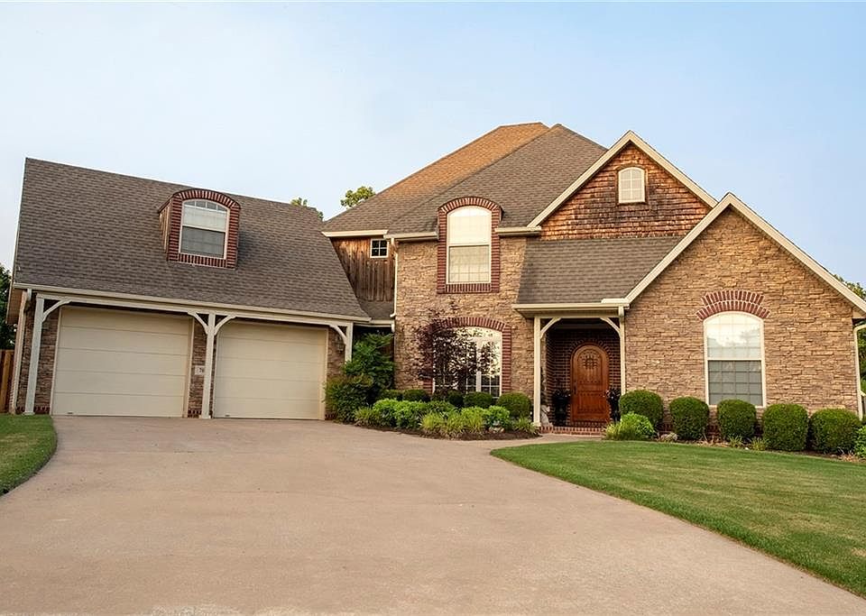 1st image of 701 S Brookside Ct
