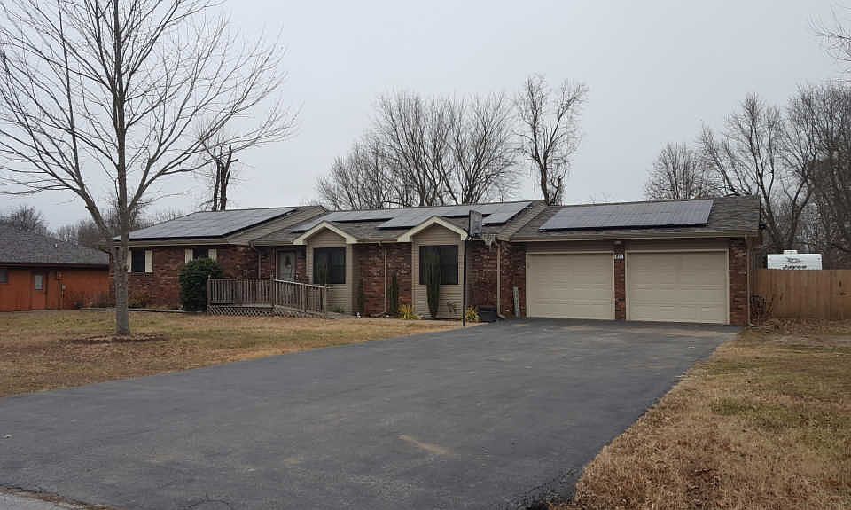 1st image of 213 E Jewell Dr