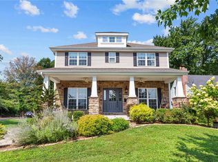 2437 High School Dr, Saint Louis, MO 63144