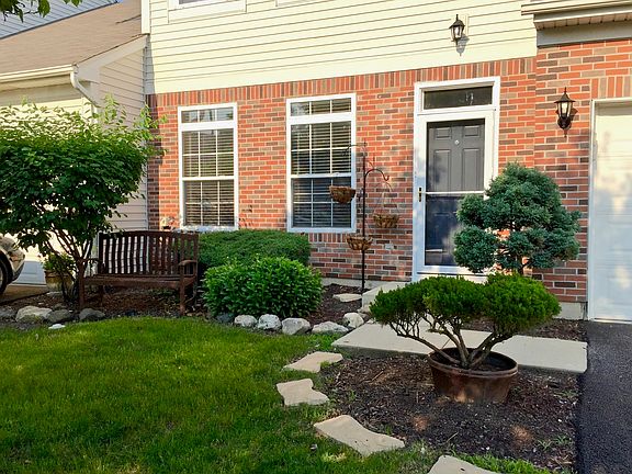 3rd image of 2303 Bradley Dr