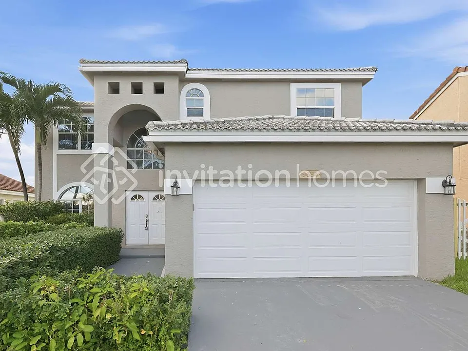 9684 Tavernier Dr