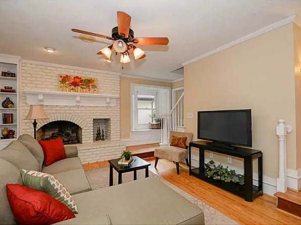 709 Elderberry Ct, Chesapeake, VA 23320