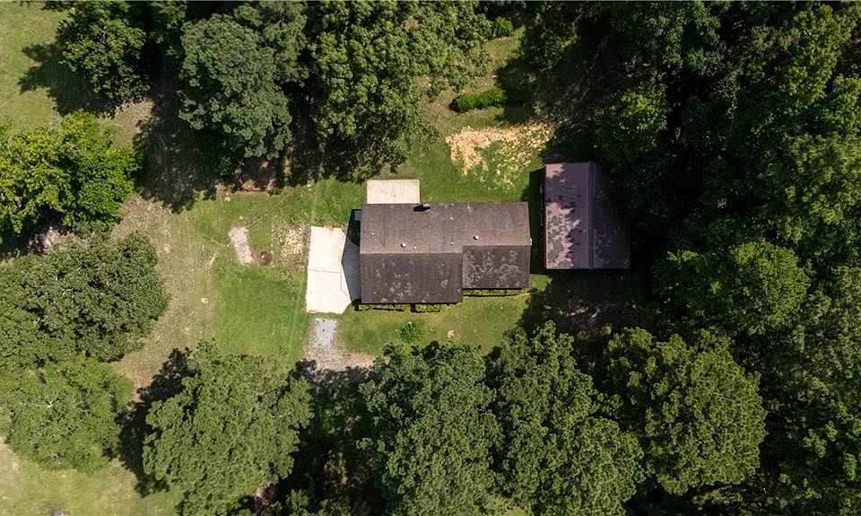 1st image of 204 Holt Rd