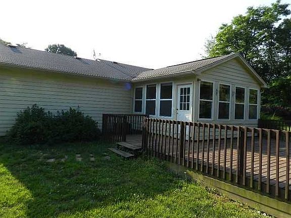 3rd image of 107 Vh Nathan Hale Ct