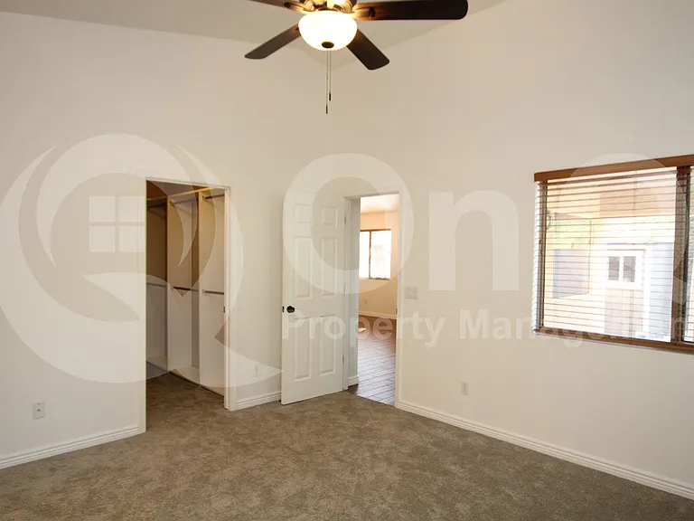 3292 E San Angelo Ave — Photo 11