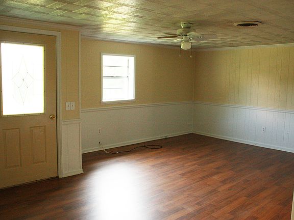 3rd image of 15 Long Hill Dr