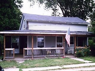 2nd image of 157 N Walnut St
