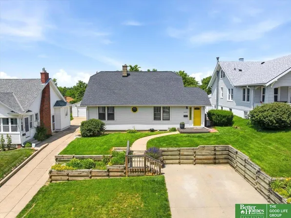 4682 Pierce St, Omaha, NE 68106