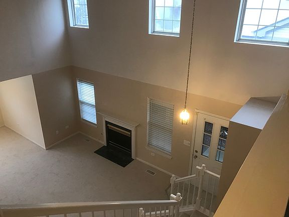4th image of 2320 College Green Dr