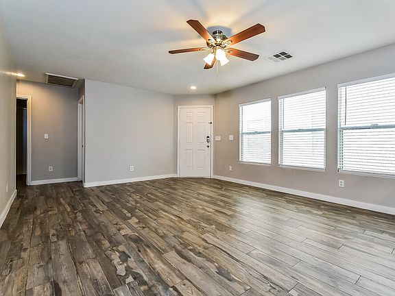 5th image of 5036 Ironhorse Ranch Ave