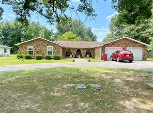 111 David Dr, Sikeston, MO 63801