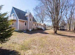 16 Landing Rd, Hampton, NH 03842