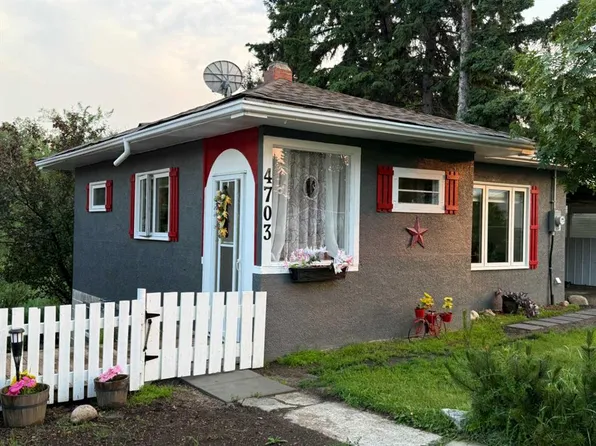 4703 N 47th Ave, Myrnam, AB T0B 3K0