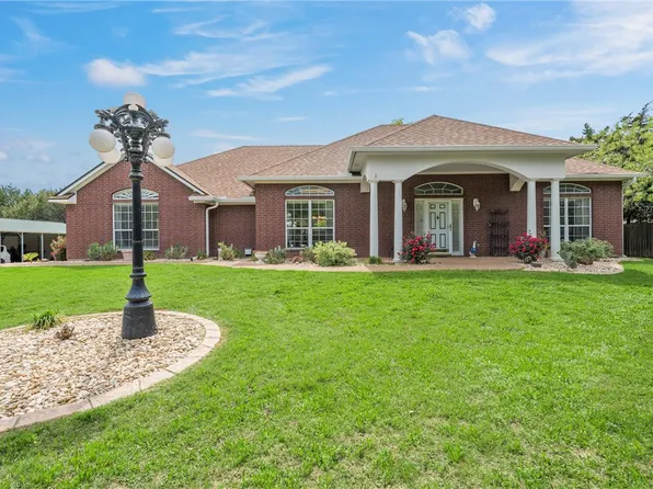 11214 Tree Lake Dr, Waco, TX 76708