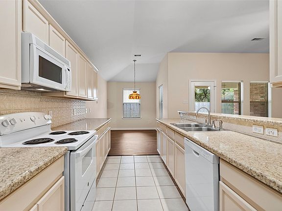 5th image of 1846 Sherwood Forest Cir