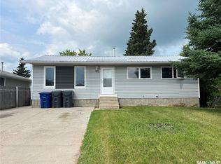 413 5th Street W, Meadow Lake, SK S9X 1A9