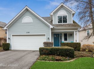 2198 Brookside Ln, Aurora, IL 60502