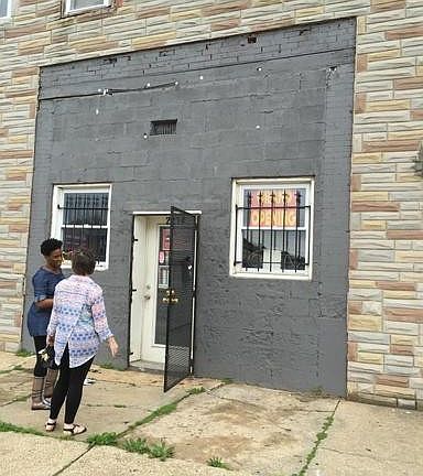 3rd image of 2112 W North Ave