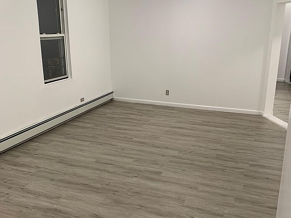 3rd image of 831 Havemeyer Ave Floor 2