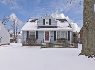 2135 Sunset Dr, Wickliffe, OH 44092