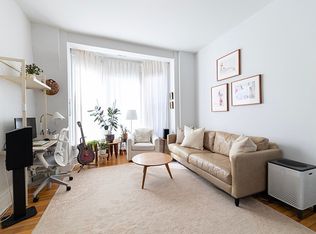 2058 W Roscoe St REAR 2, Chicago, IL 60618