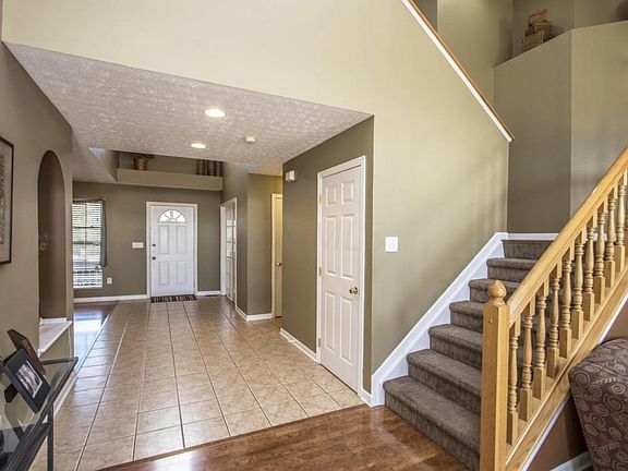 3rd image of 1144 Aroya Ct