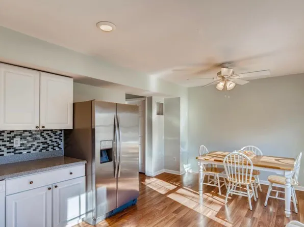 5 Sandstone Ct, Baltimore, MD 21236