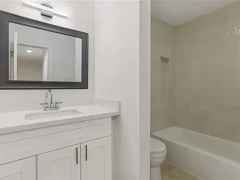 2148 Westbend Pkwy — Photo 13