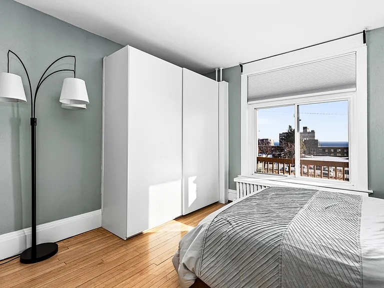 209 E 3rd St #209 — Photo 6