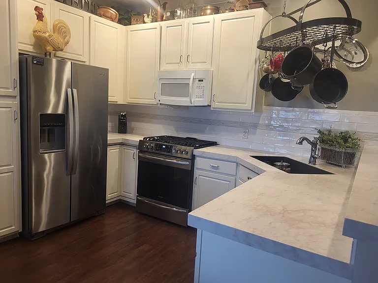 1805 S 171st Ct — Photo 1